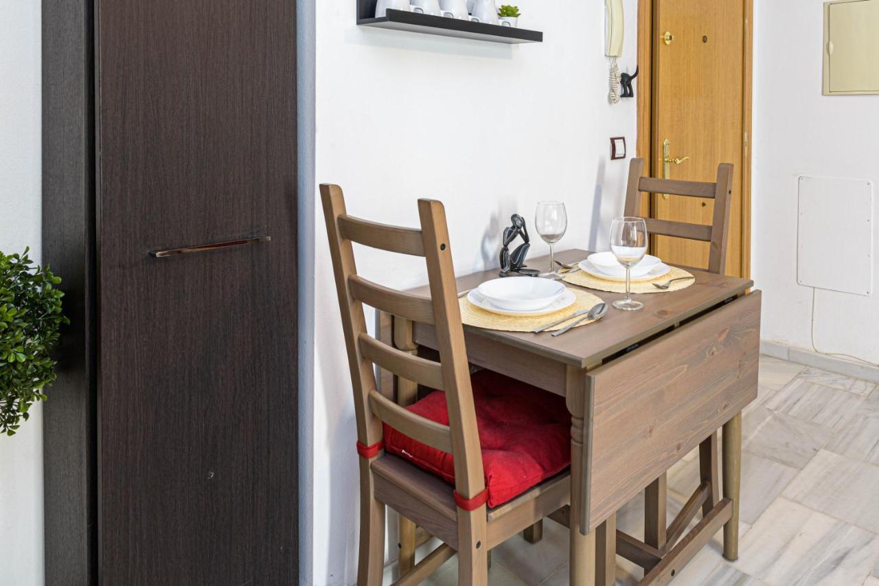 WintowinRentals Coqueto apartamento en el Centro de Málaga Esterno foto