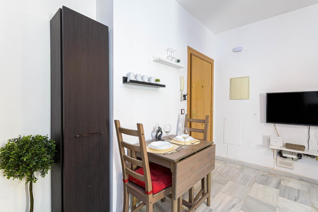 WintowinRentals Coqueto apartamento en el Centro de Málaga Esterno foto