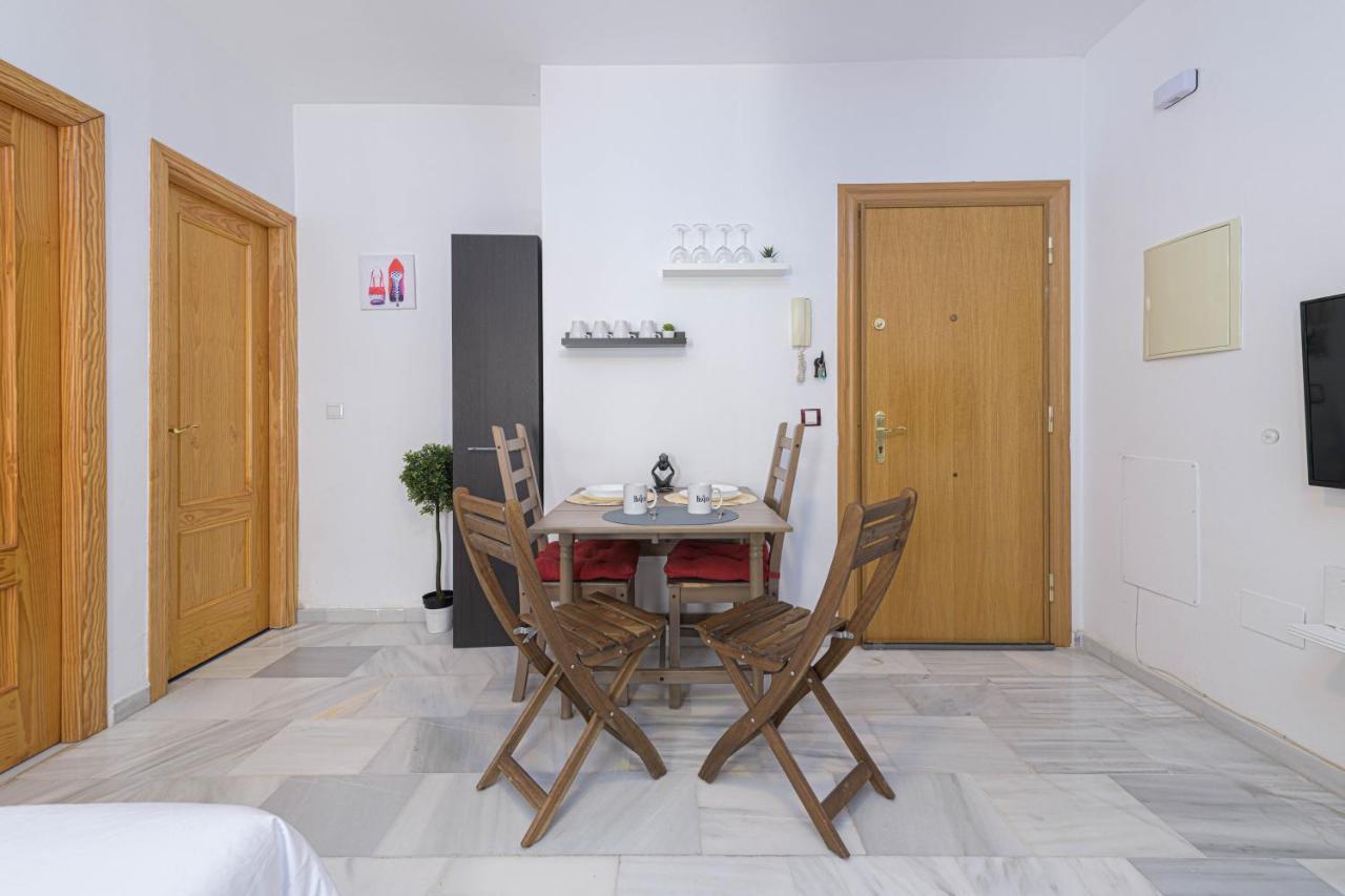 WintowinRentals Coqueto apartamento en el Centro de Málaga Esterno foto